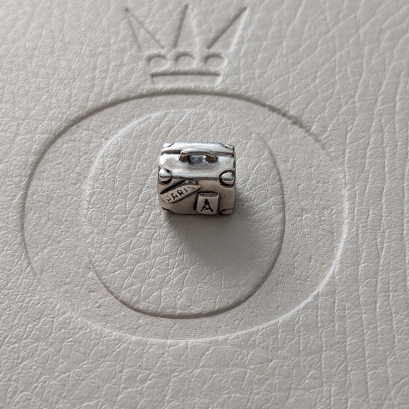 Pandora Suitcase Charm - Picture 10 of 10
